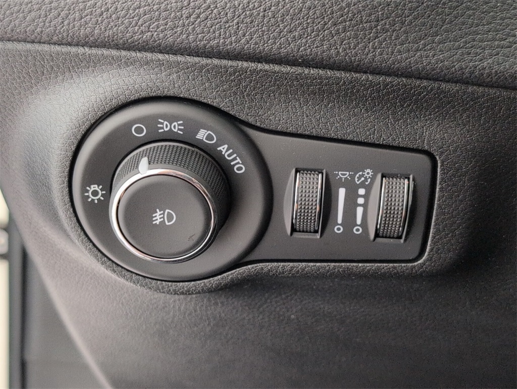 used 2018 Jeep Compass car, priced at $13,900