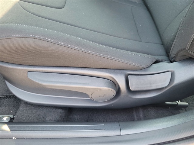 new 2025 Hyundai Elantra Hybrid car, priced at $25,840