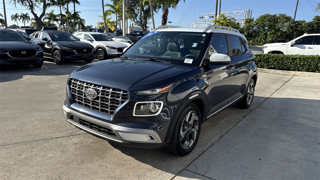 used 2022 Hyundai Venue car, priced at $14,998