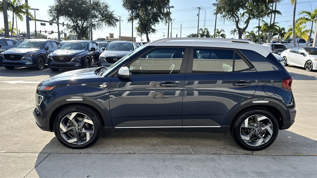 used 2022 Hyundai Venue car, priced at $14,998