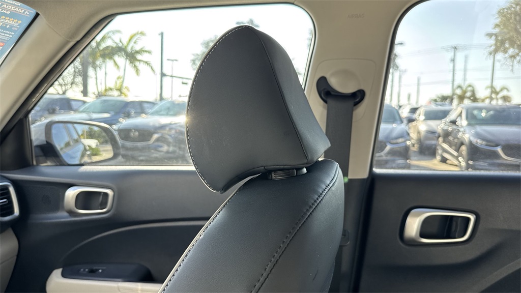 used 2022 Hyundai Venue car, priced at $14,998