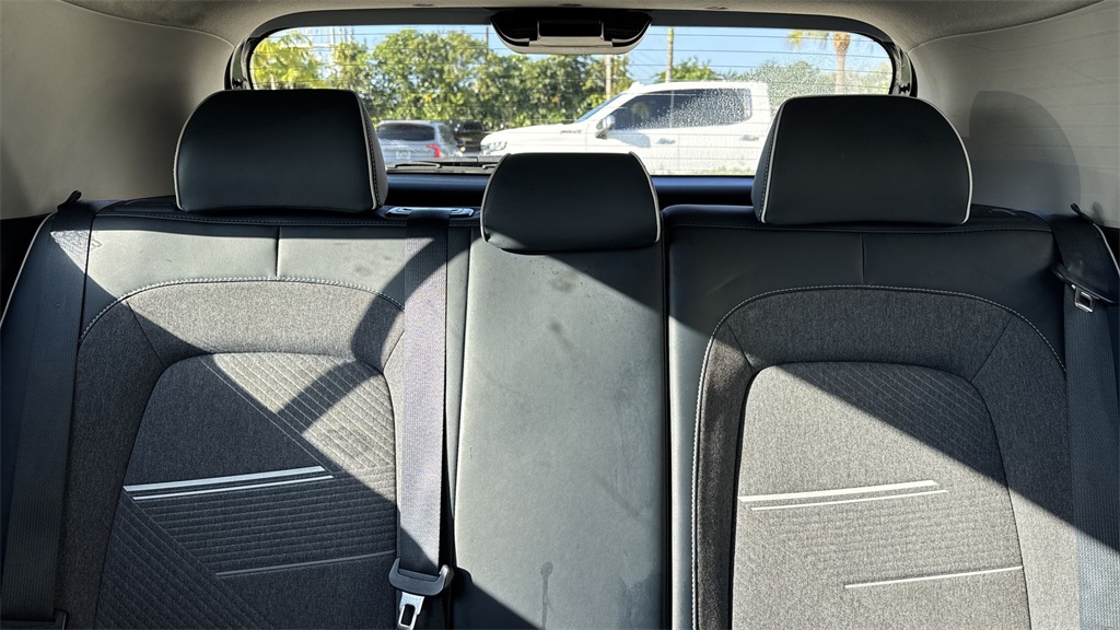 used 2022 Hyundai Venue car, priced at $14,998