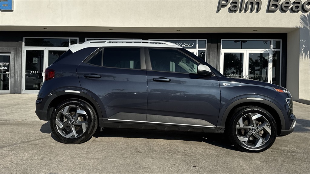 used 2022 Hyundai Venue car, priced at $14,998