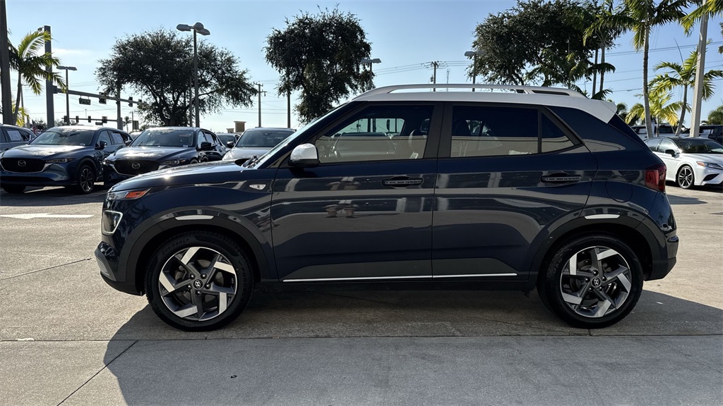 used 2022 Hyundai Venue car, priced at $14,998