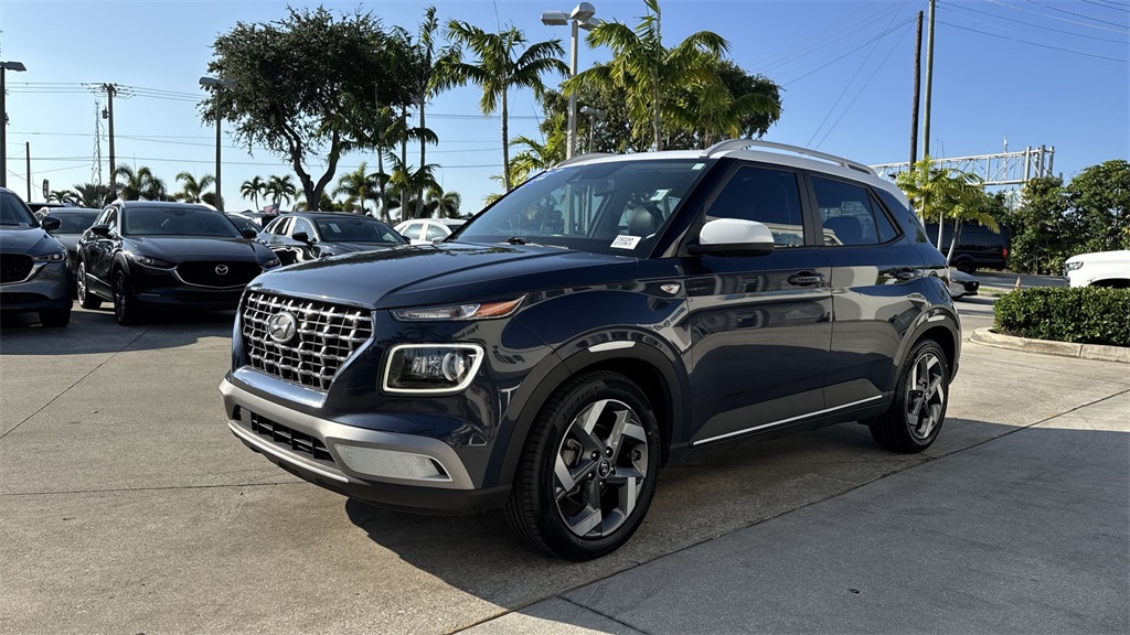 used 2022 Hyundai Venue car, priced at $14,998