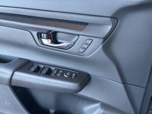 used 2025 Honda CR-V Hybrid car, priced at $37,995