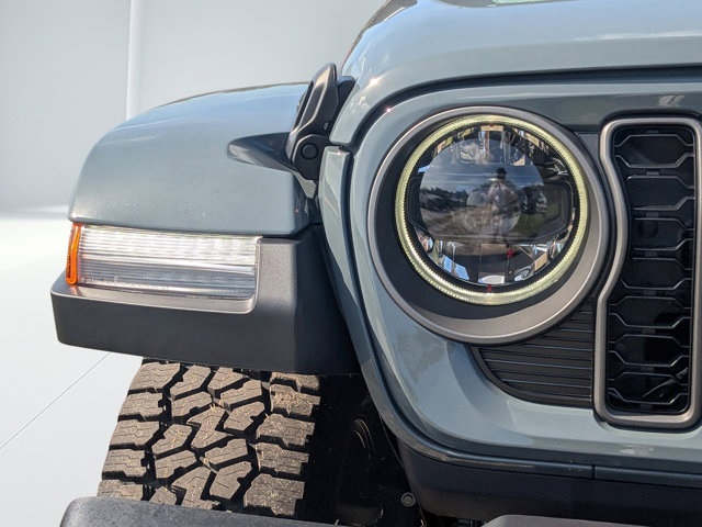 new 2025 Jeep Gladiator car, priced at $42,605