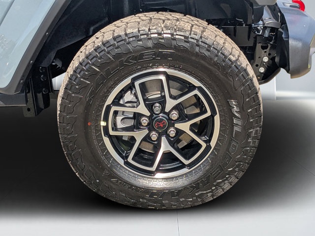 new 2025 Jeep Gladiator car, priced at $42,605