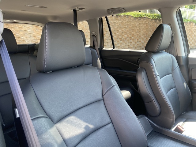 used 2022 Honda Pilot car, priced at $34,295