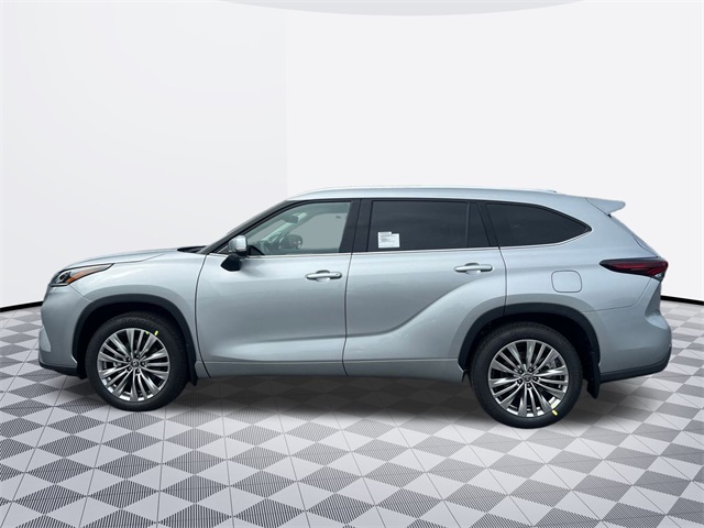 new 2025 Toyota Highlander car, priced at $55,587