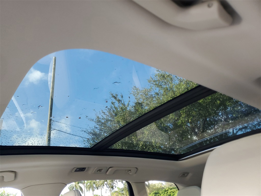 used 2021 Volvo XC60 car, priced at $25,989