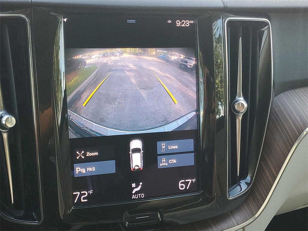 used 2021 Volvo XC60 car, priced at $25,989