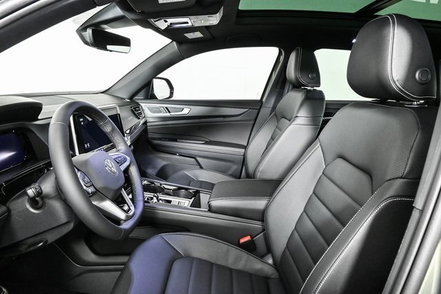 new 2025 Volkswagen Atlas Cross Sport car, priced at $51,143