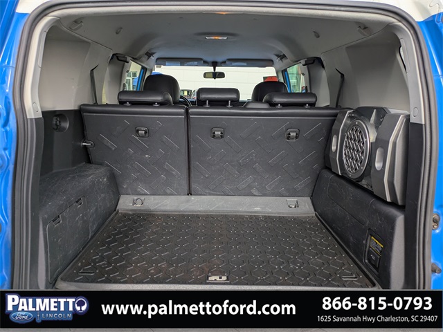 used 2007 Toyota FJ Cruiser car, priced at $13,239