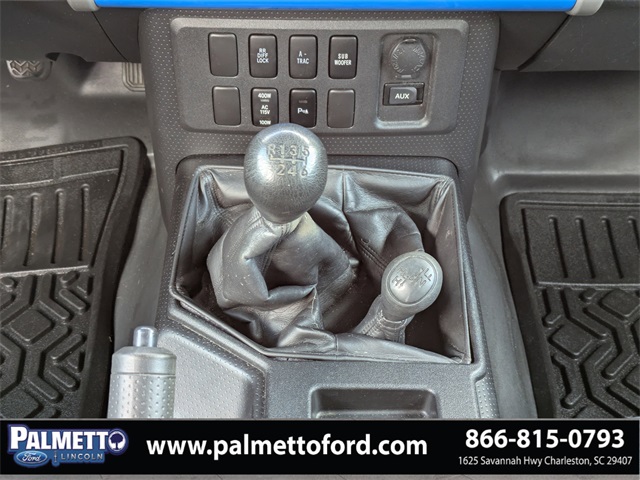 used 2007 Toyota FJ Cruiser car, priced at $13,239