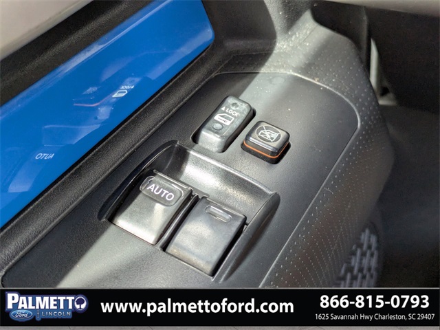 used 2007 Toyota FJ Cruiser car, priced at $13,239