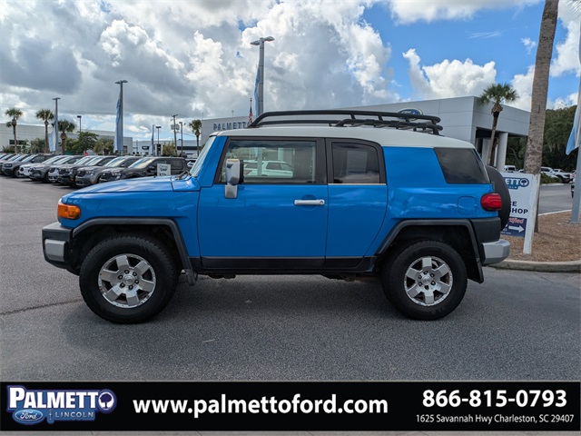 used 2007 Toyota FJ Cruiser car, priced at $13,239