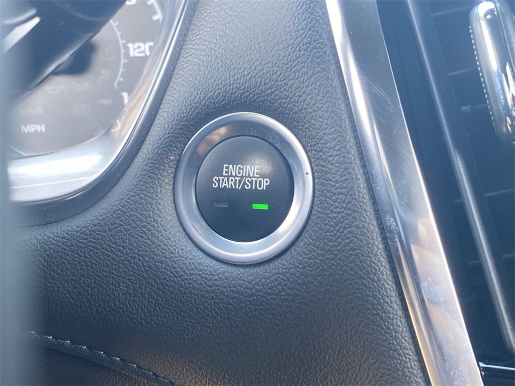 used 2023 Chevrolet Traverse car, priced at $29,991