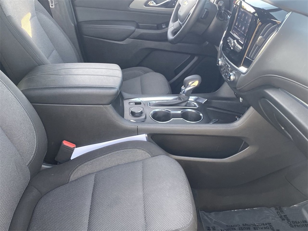 used 2023 Chevrolet Traverse car, priced at $29,991