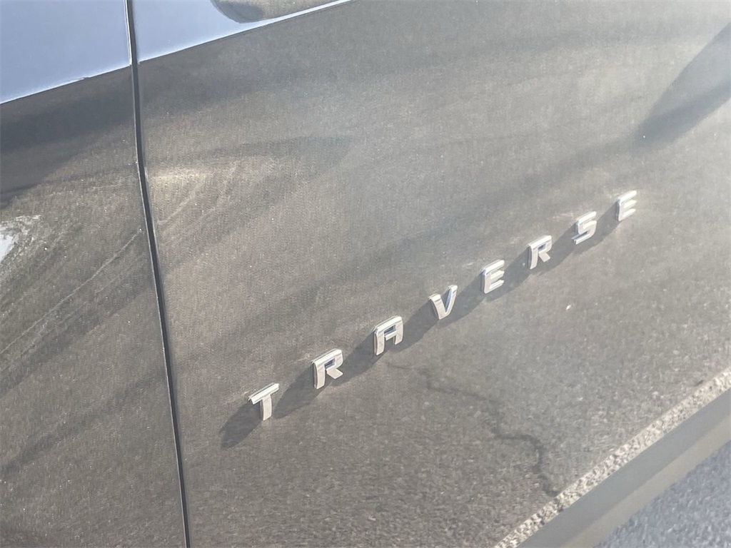 used 2023 Chevrolet Traverse car, priced at $29,991
