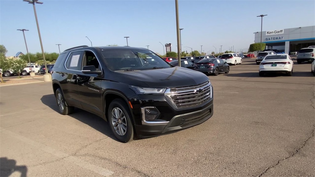 used 2023 Chevrolet Traverse car, priced at $29,991