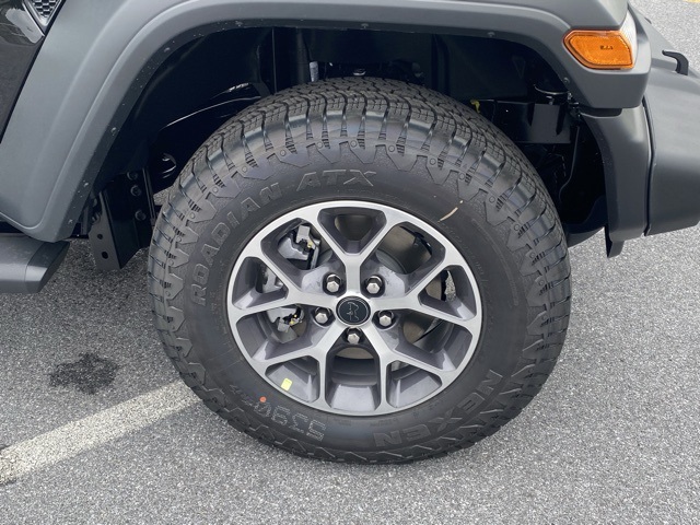 new 2025 Jeep Wrangler car, priced at $36,984