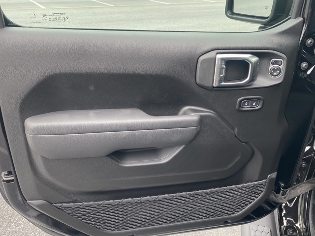 new 2025 Jeep Wrangler car, priced at $36,984