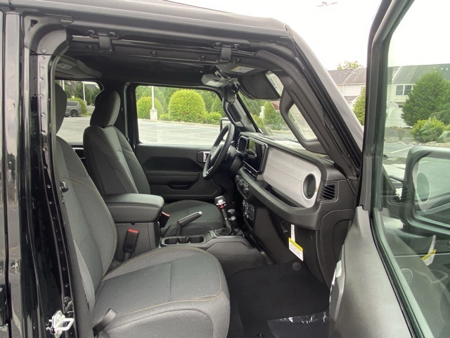 new 2025 Jeep Wrangler car, priced at $36,984