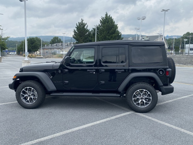 new 2025 Jeep Wrangler car, priced at $36,984