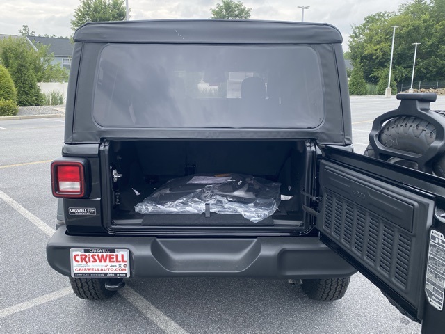 new 2025 Jeep Wrangler car, priced at $36,984