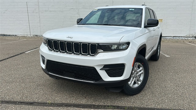 new 2025 Jeep Grand Cherokee car, priced at $41,648