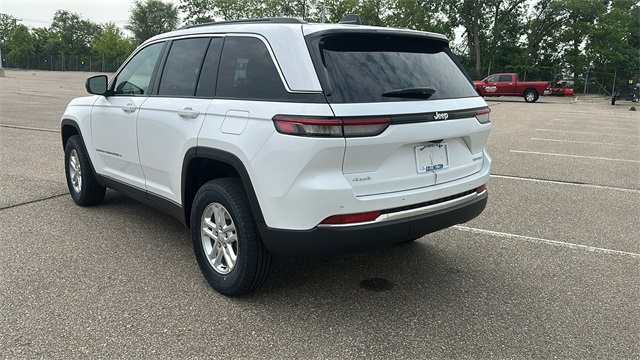 new 2025 Jeep Grand Cherokee car, priced at $41,648