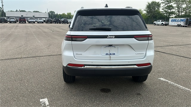 new 2025 Jeep Grand Cherokee car, priced at $41,648