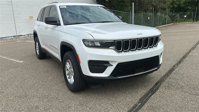 new 2025 Jeep Grand Cherokee car, priced at $41,648