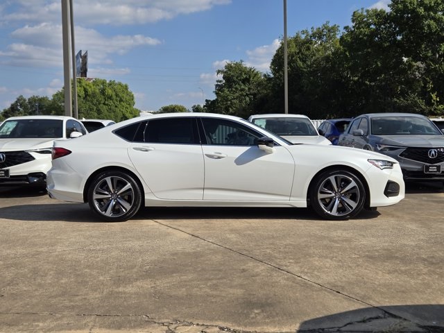 used 2025 Acura TLX car, priced at $40,900