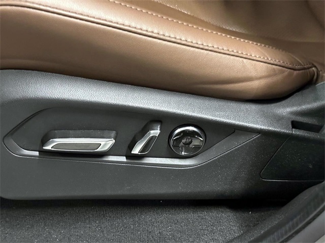 used 2023 Acura MDX car, priced at $43,530
