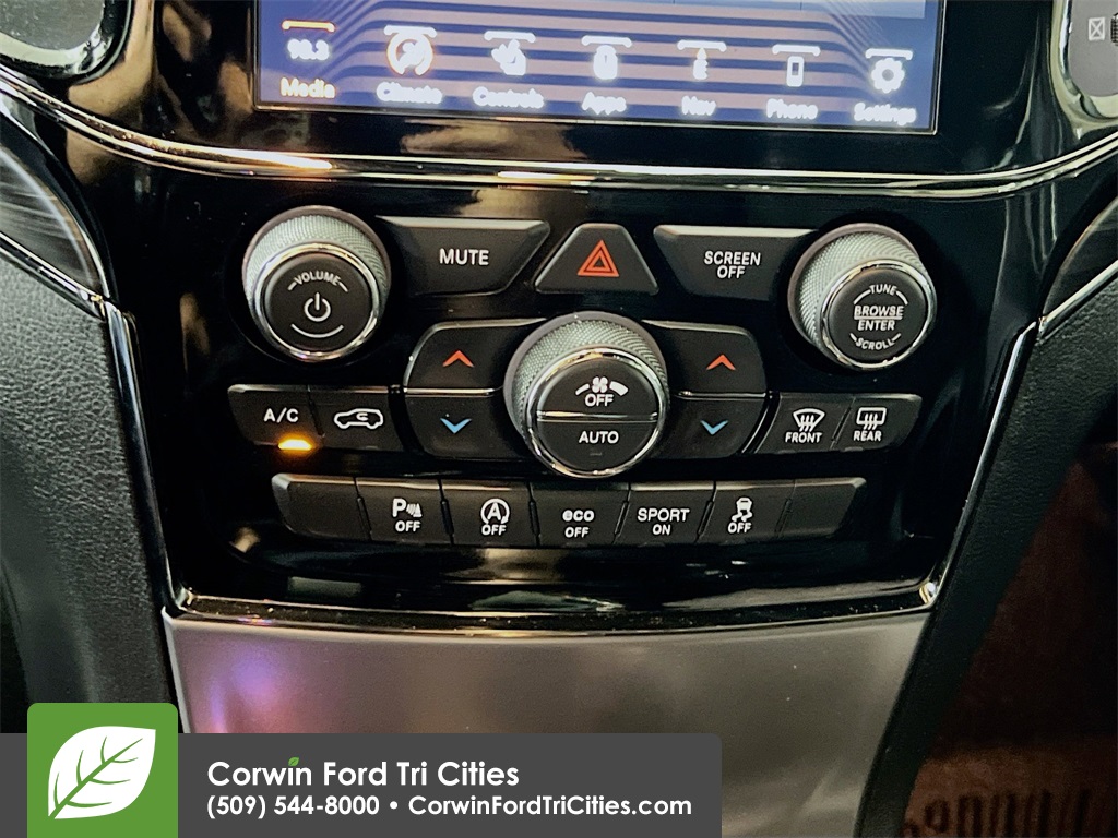 used 2020 Jeep Grand Cherokee car, priced at $24,637