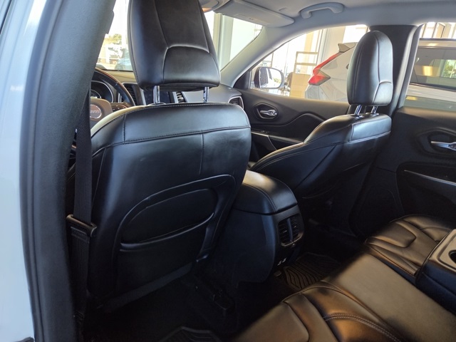 used 2021 Jeep Cherokee car, priced at $19,277