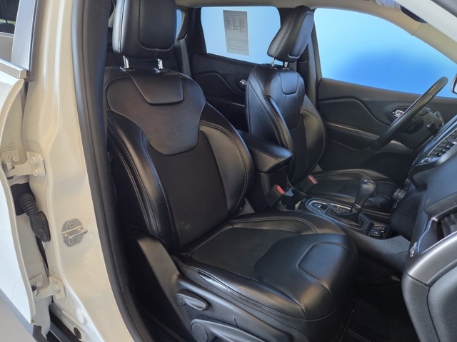 used 2021 Jeep Cherokee car, priced at $19,277