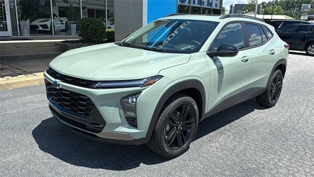 new 2025 Chevrolet Trax car, priced at $27,585