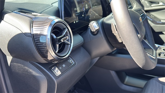 new 2026 Chevrolet Equinox car, priced at $30,820