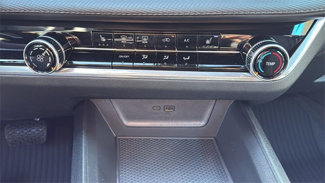 new 2026 Chevrolet Equinox car, priced at $30,820