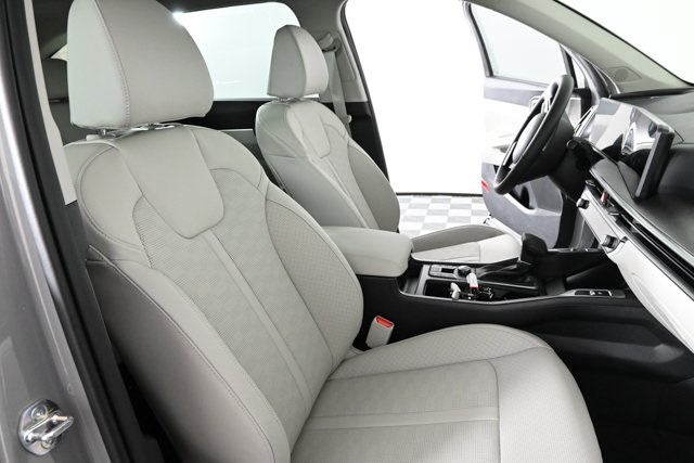 new 2025 Kia Sorento car, priced at $41,222