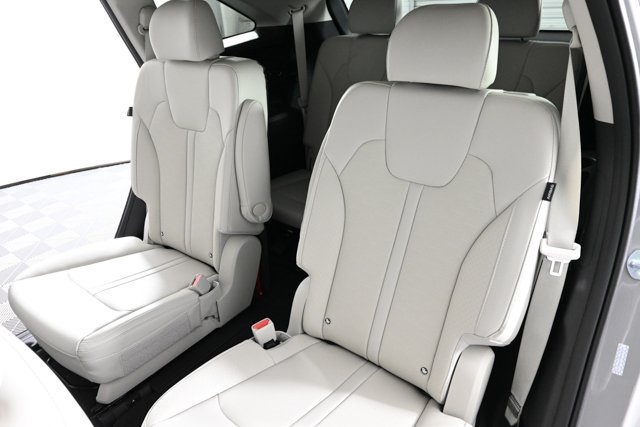 new 2025 Kia Sorento car, priced at $41,222