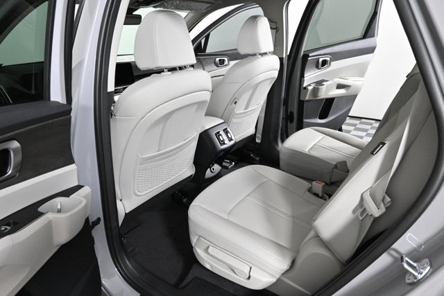 new 2025 Kia Sorento car, priced at $41,222