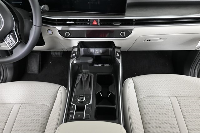 new 2025 Kia Sorento car, priced at $41,222