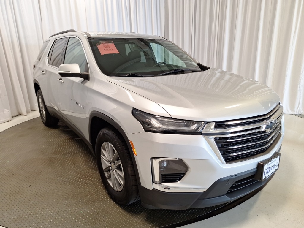used 2022 Chevrolet Traverse car, priced at $25,993