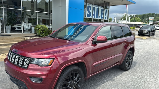 used 2018 Jeep Grand Cherokee car, priced at $16,352