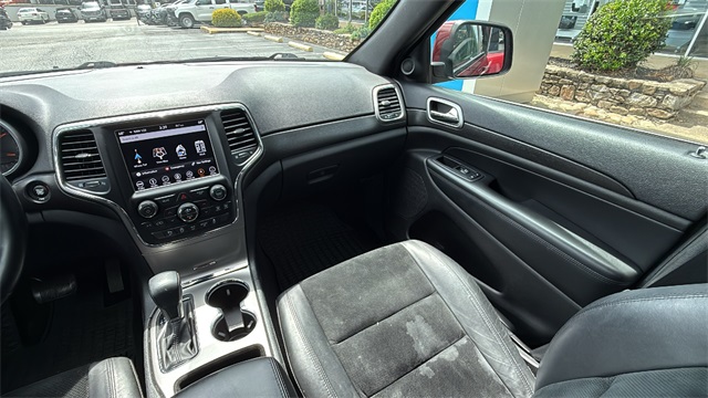 used 2018 Jeep Grand Cherokee car, priced at $16,352