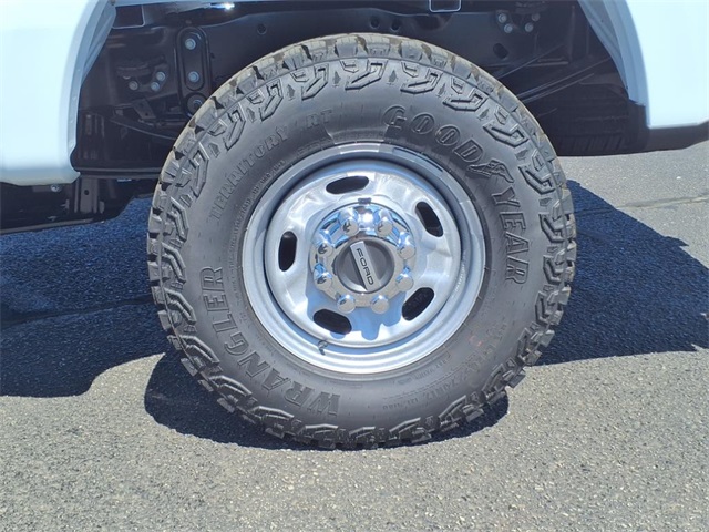 new 2025 Ford F-250SD car, priced at $48,200